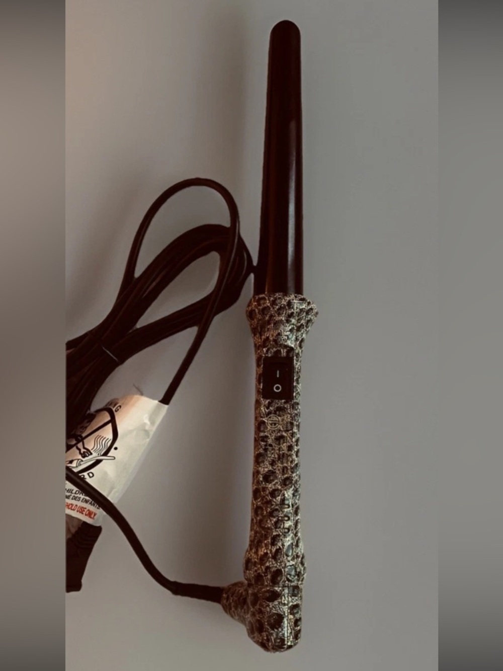 NIB Fahrenheit Ceramic Barrel Croc Skin Animal Alligator Curling Iron 1” Salon